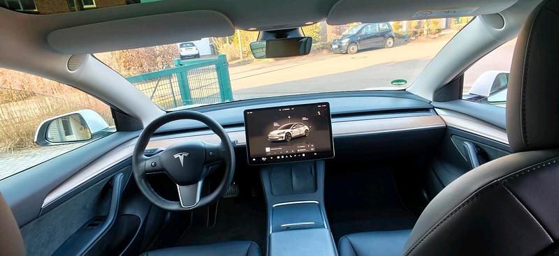 Gebraucht Tesla Model 3 RWD 239 kW (325 PS) 2022 Weiß Limousine