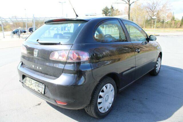 Gebraucht Seat Ibiza 60 PS (44 kW) 2007 Schwarz metallic Kleinwagen