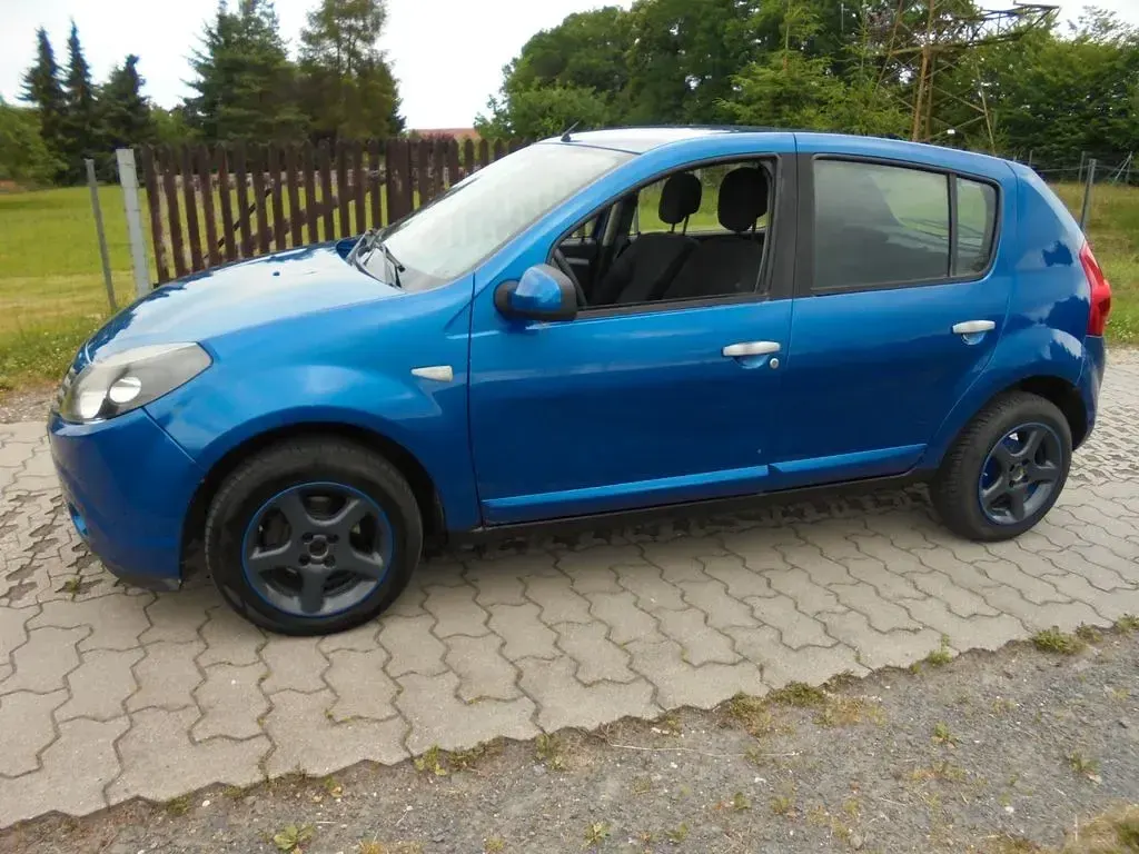 Gebraucht Dacia Sandero Lauréate 86 PS (63 kW) 2009 Blau Limousine