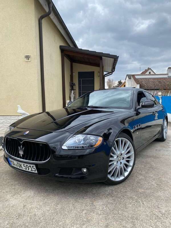 Schwarz Gebraucht 2011 Maserati Quattroporte GT Limousine | 39.850 € - Bild 1/4