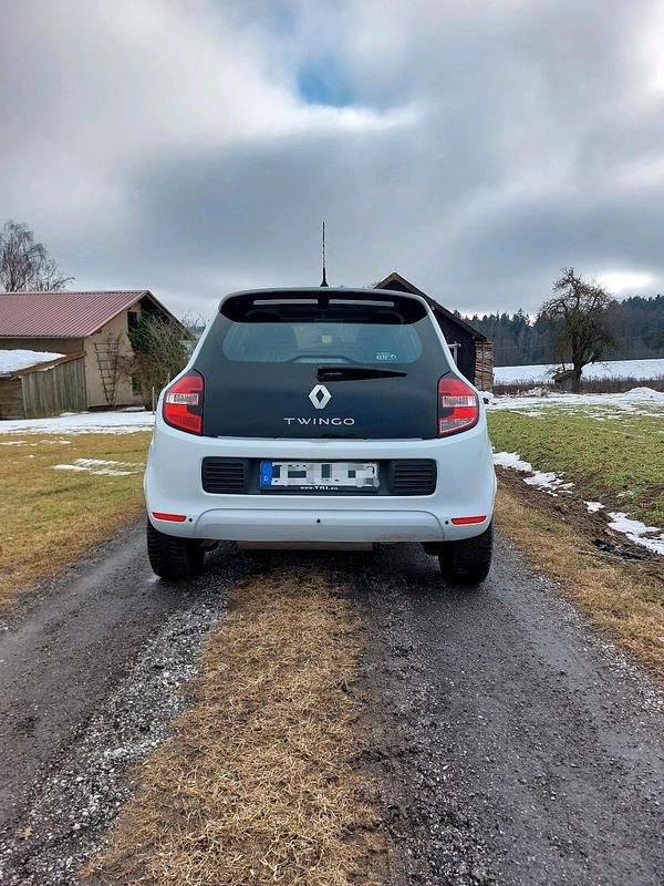 Gebraucht Renault Twingo 90 PS (66 kW) 2015 Weiß Kleinwagen