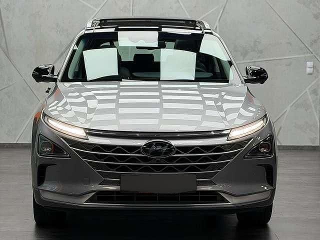 Gebraucht Hyundai Nexo Basis 163 PS (119 kW) 2023 Silber metallic SUV