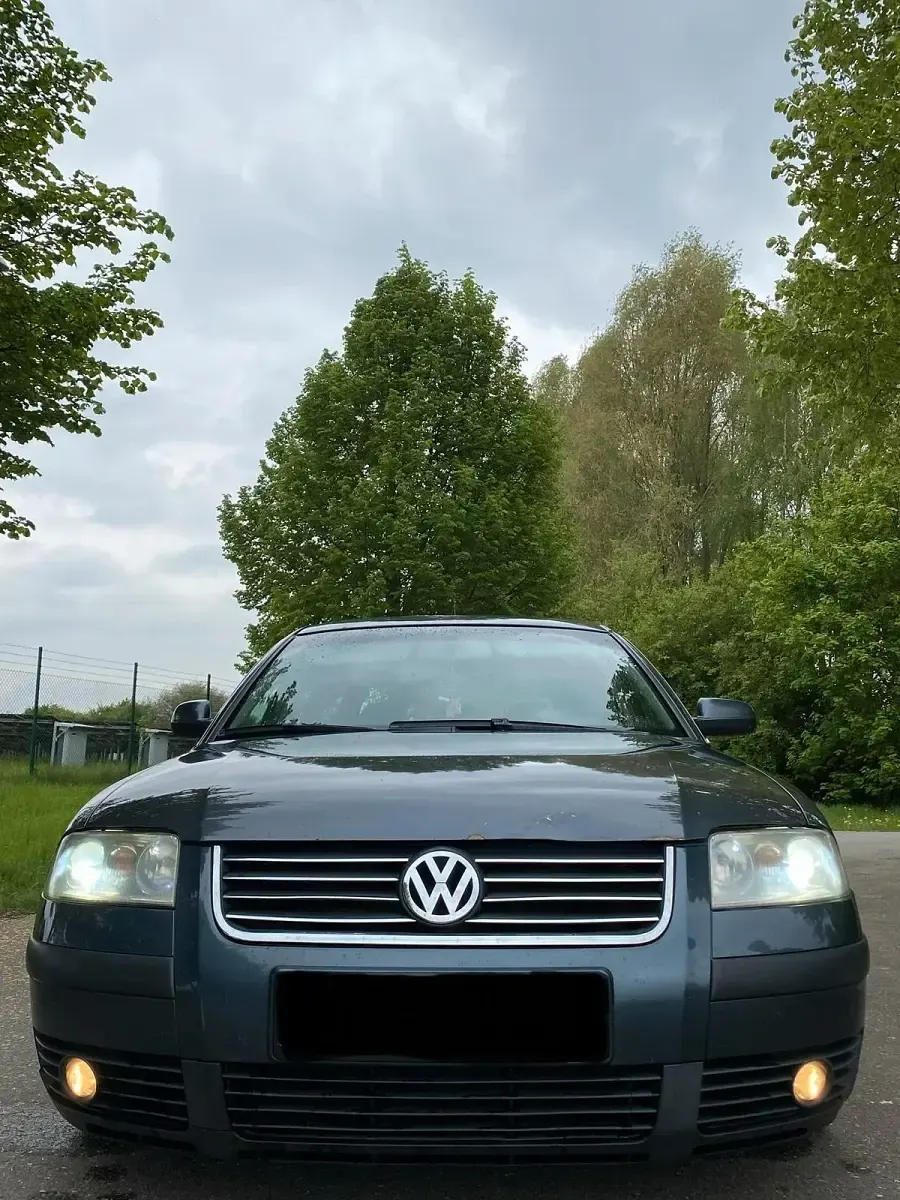 Gebraucht VW Passat 150 PS (110 kW) 2003 Grau Kombi