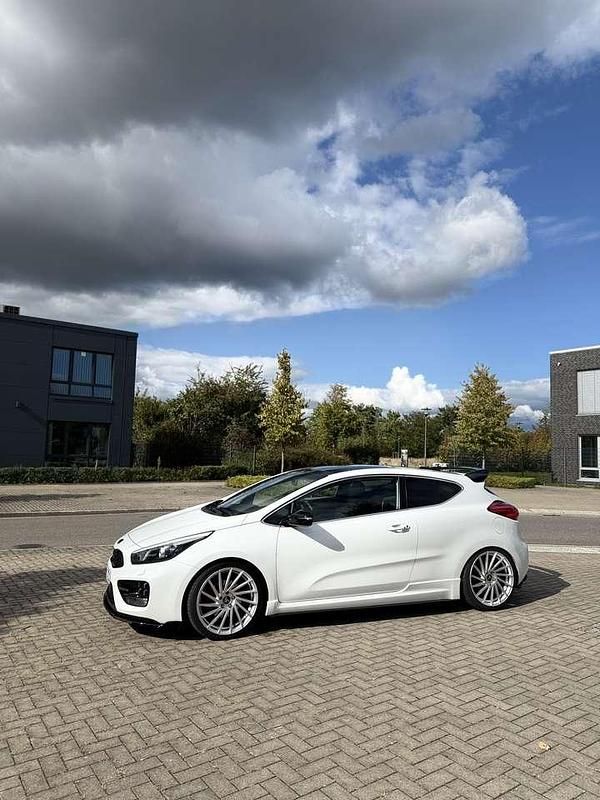 Gebraucht Kia ProCeed GT-Track 204 PS (150 kW) 2014 Kleinwagen