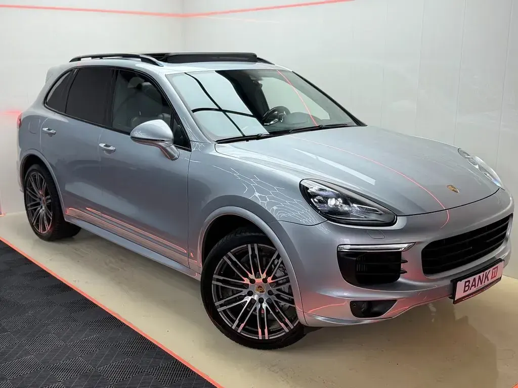 Gebraucht Porsche Cayenne Chrono 385 PS (283 kW) 2016 Silber SUV