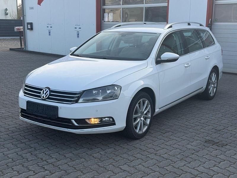 Gebraucht VW Passat Highline 160 PS (117 kW) 2012 Weiß Kombi