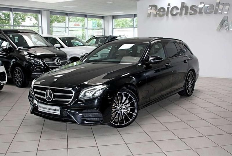Schwarz Gebraucht 2018 Mercedes E400 AMG Kombi | 29.980 € (Fairer Preis) - Bild 1/4