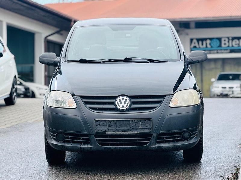 Gebraucht VW Fox Basis 54 PS (39 kW) 2006 Schwarz Kleinwagen
