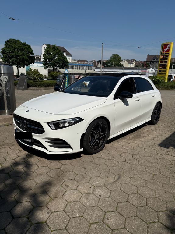Weiß Gebraucht 2018 Mercedes A200 Limousine | 22.000 € (Etwas zu teuer) - Bild 1/4