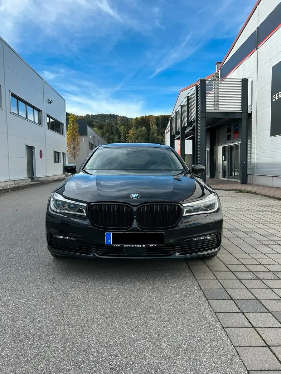Gebraucht BMW 730 265 PS (194 kW) 2017 Schwarz Limousine