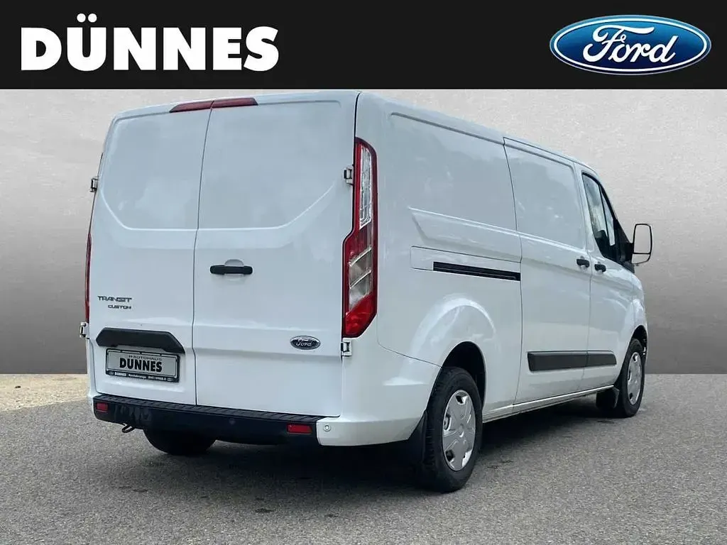 Gebraucht Ford 300 Trend 105 PS (77 kW) 2022 Frozen white Van / Kleinbus