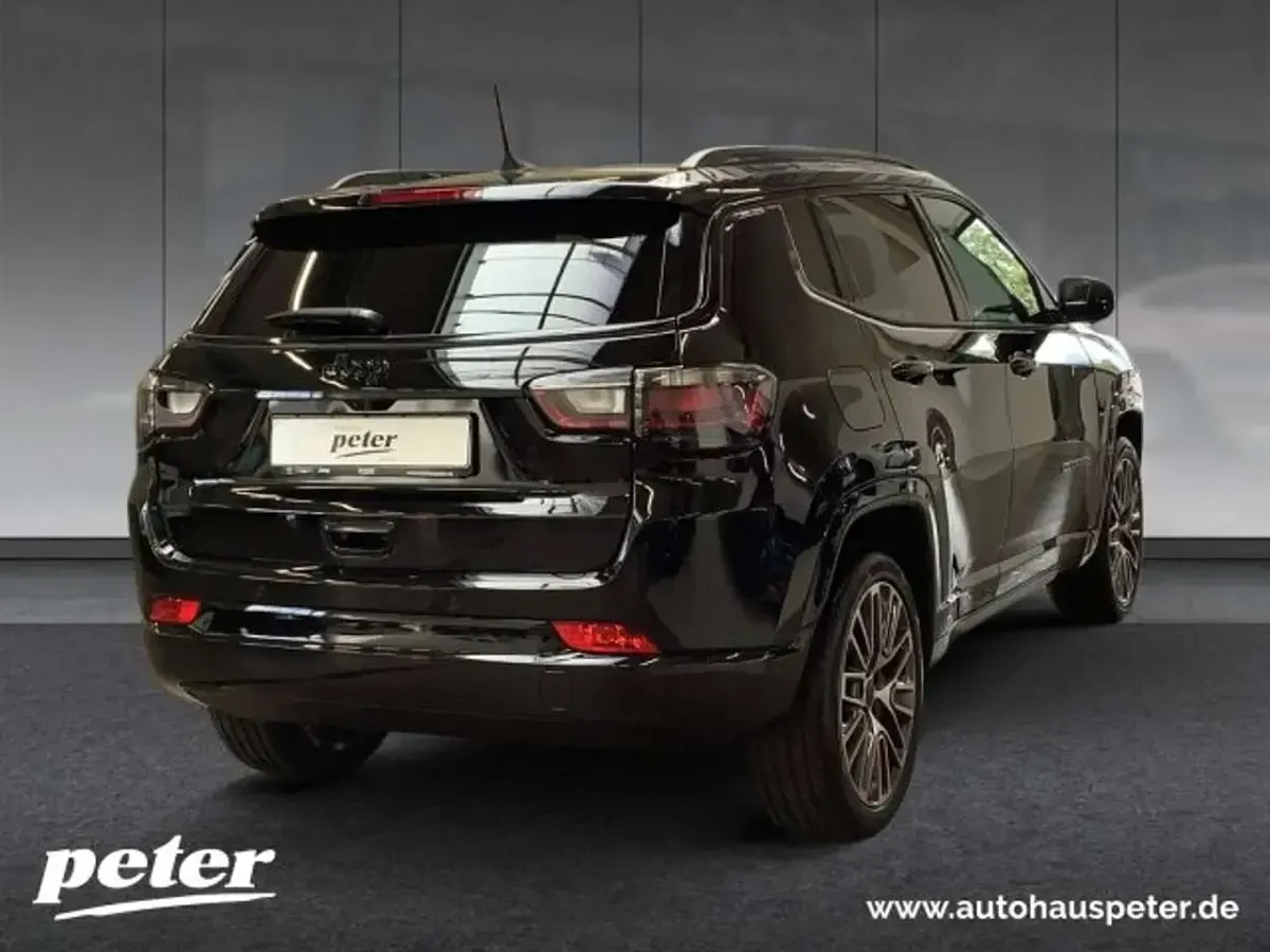 Brugt Jeep Compass Summit 131 HK (96 kW) 2025 Sort SUV