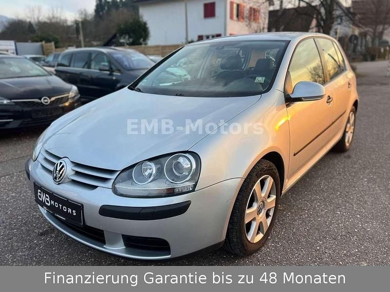 Silber Gebraucht 2004 VW Golf V Comfortline Kleinwagen | 3.599 € (Guter Preis) - Bild 1/4