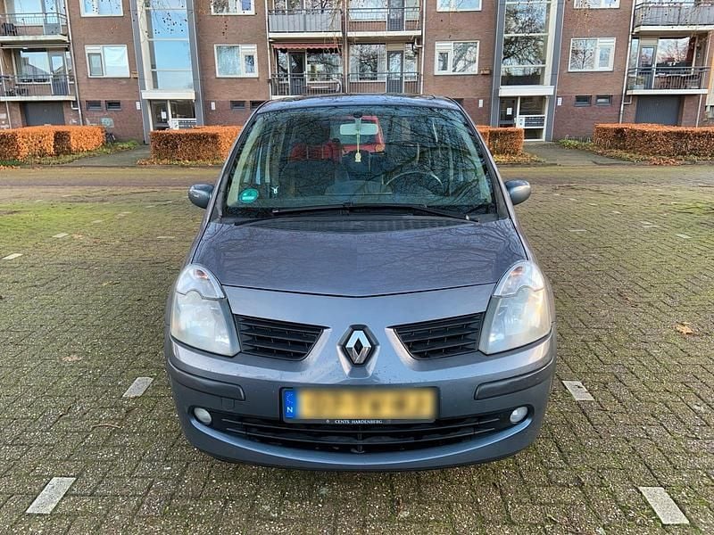 Gebraucht Renault Modus 98 PS (72 kW) 2007 Schwarz Van / Kleinbus