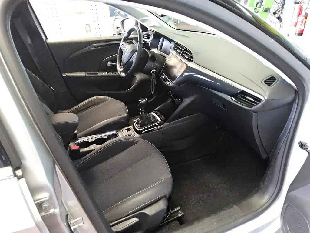 Gebraucht Opel Corsa Elegance 101 PS (74 kW) 2022 Kristallsilber Kleinwagen