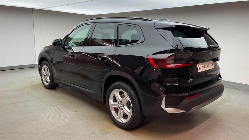 Neu BMW X1 Efficient Dynamics 150 PS (110 kW) 2026 Schwarz uni SUV