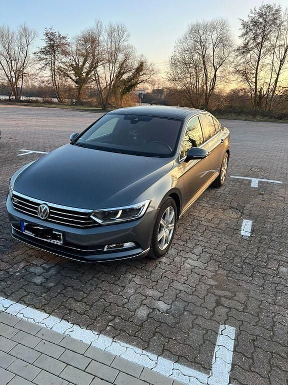 Gebraucht VW Passat Highline 190 PS (139 kW) 2016 Silber Limousine
