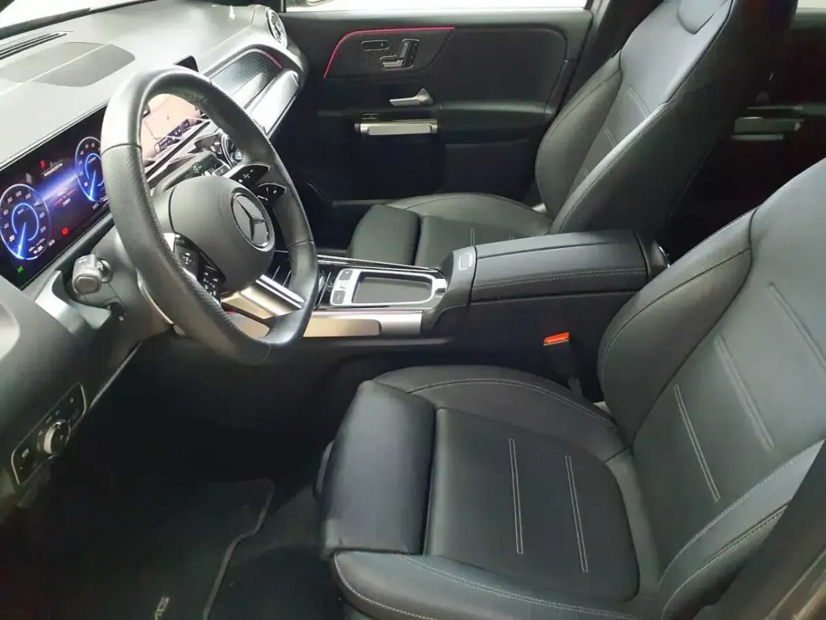Gebraucht Mercedes EQB350 Advanced Plus 214 kW (292 PS) 2024 Mountaingrau metallic SUV