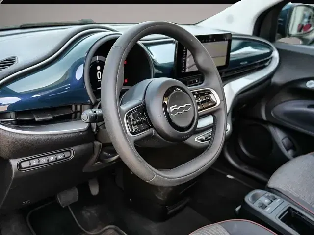 Gebraucht Fiat 500e Icon 86 kW (118 PS) 2023 Grün Cabrio