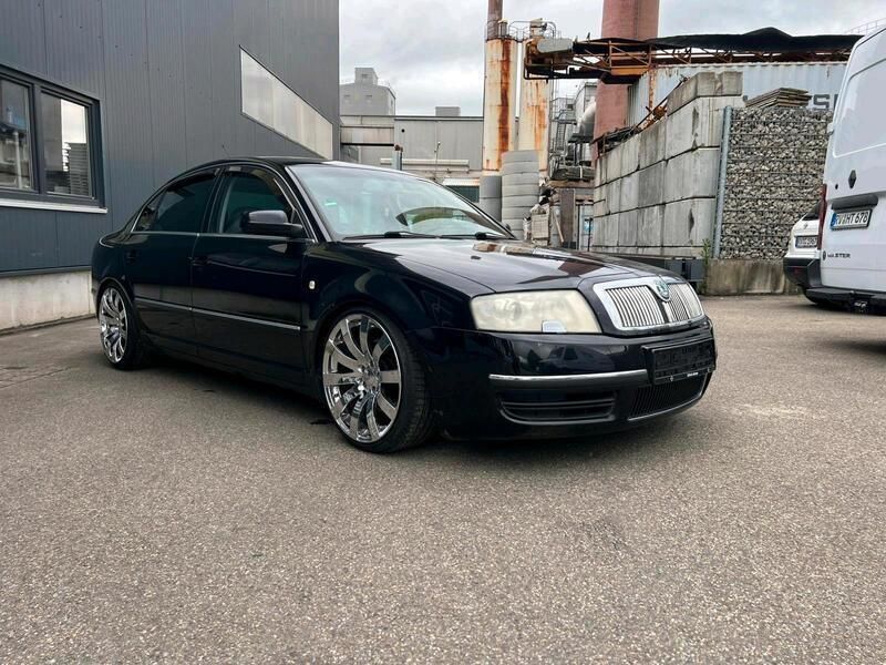 Schwarz Gebraucht 2005 Skoda Superb Elegance Limousine | 2.200 € (Superpreis) - Bild 1/4