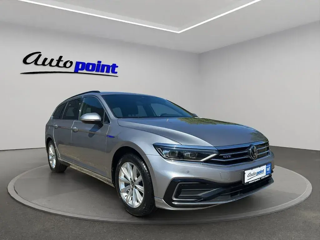 Gebraucht VW Passat GTE 218 PS (160 kW) 2022 Silber Kombi