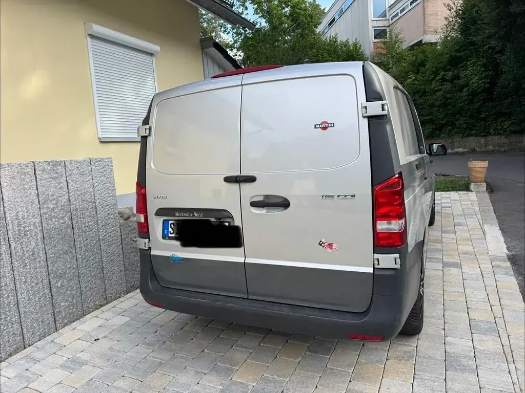 Gebraucht Mercedes Vito 163 PS (119 kW) 2017 Silber Van