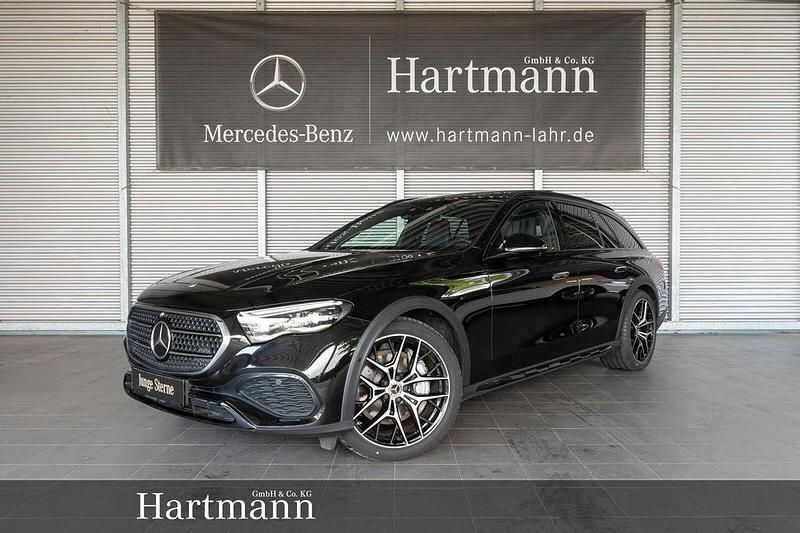 Obsidianschwarz Gebraucht 2024 Mercedes E220 Kombi | 67.850 € - Bild 1/4