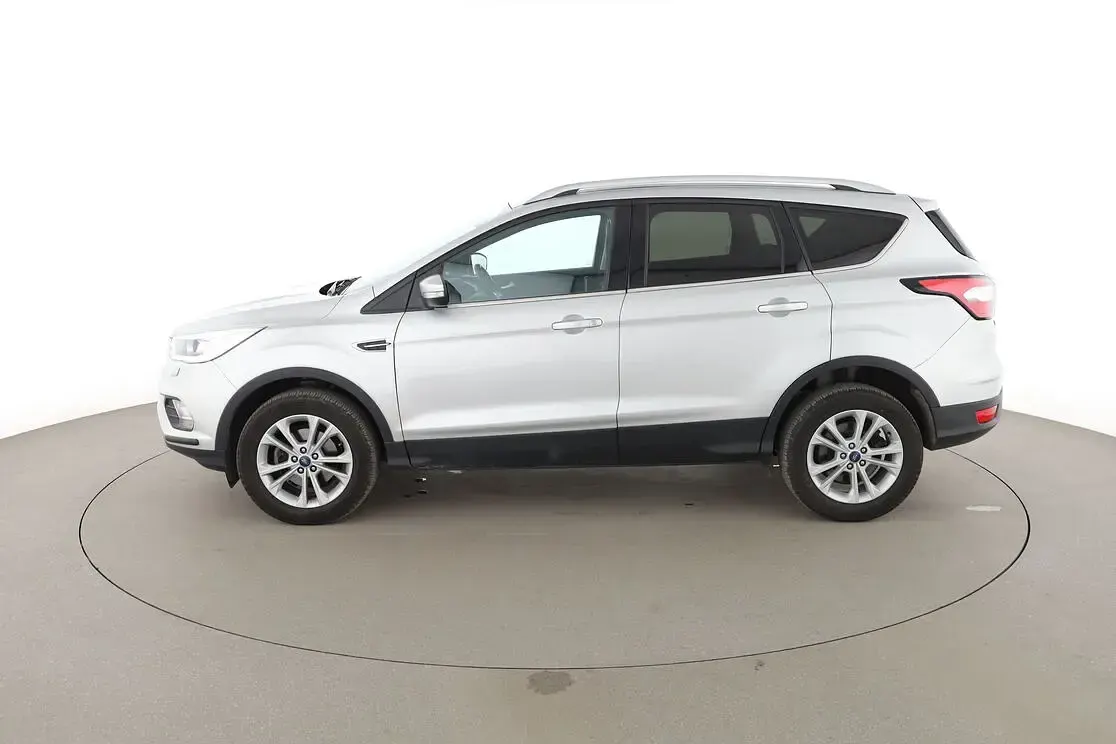 Gebraucht Ford Kuga Titanium 150 PS (110 kW) 2017 Grau SUV
