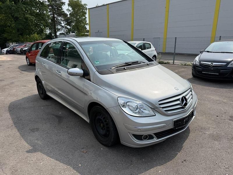 Silber Gebraucht 2008 Mercedes B200 Van / Kleinbus | 3.499 € (Fairer Preis) - Bild 1/4