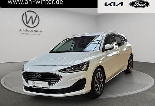Gebraucht Ford Focus Titanium 120 PS (88 kW) 2022 Weiß Kombi