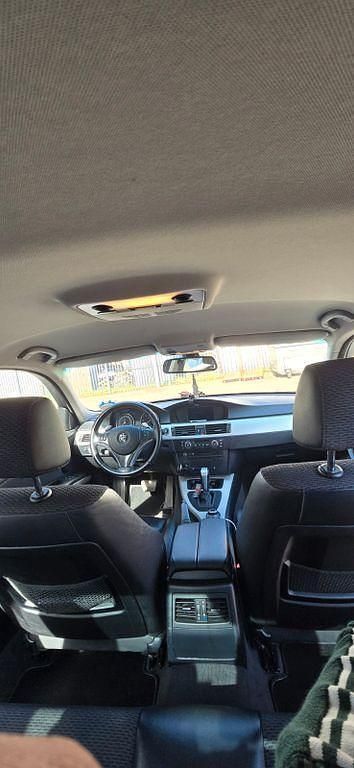 Gebraucht BMW 325 197 PS (144 kW) 2009 Schwarz Limousine