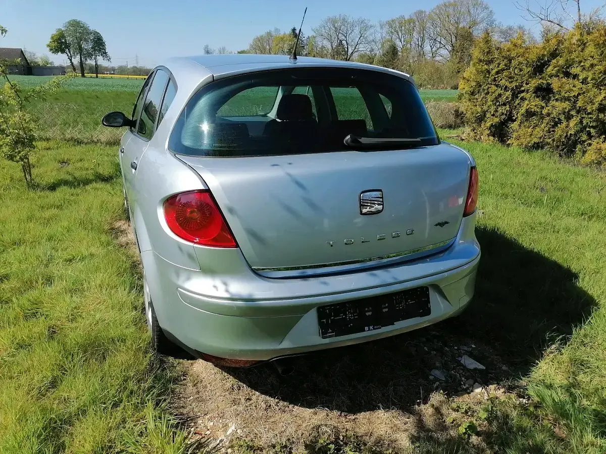 Gebraucht Seat Toledo 105 PS (77 kW) 2005 Silber Kleinwagen