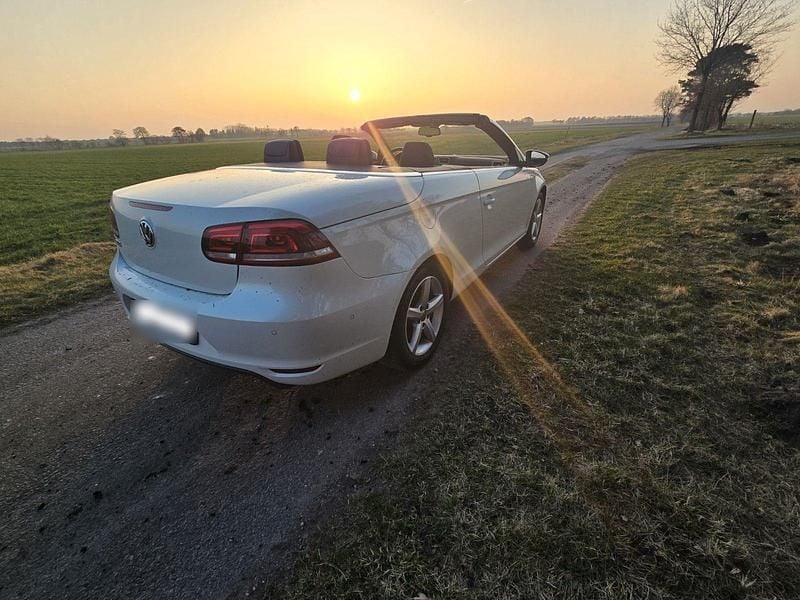 Second-hand VW Eos Cup 140 CP (102 kW) 2015 Alb Cabrio