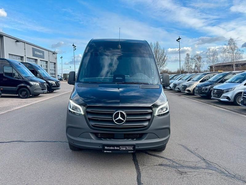 Gebraucht Mercedes Sprinter 170 PS (125 kW) 2025 Tiefschwarz Van