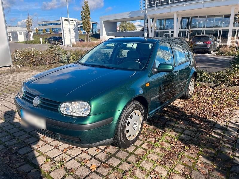Grün Gebraucht 1999 VW Golf IV Kleinwagen | 999 € (Superpreis) - Bild 1/4