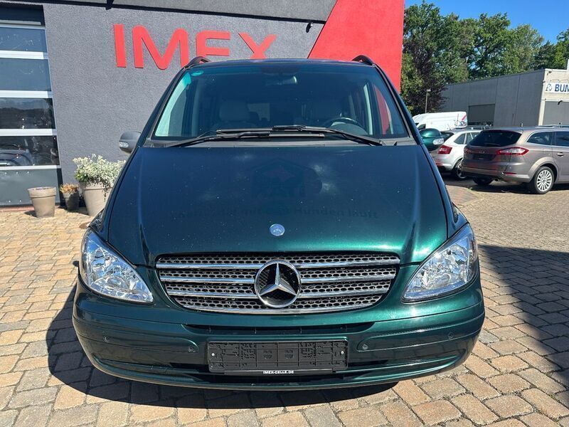 Grün Gebraucht 2006 Mercedes Viano Van / Kleinbus | 9.990 € (Guter Preis) - Bild 1/4