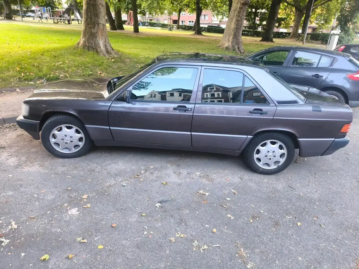 Gebraucht Mercedes 190 109 PS (80 kW) 1992 Limousine