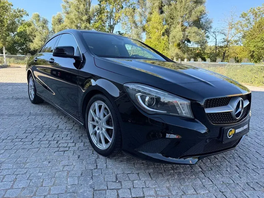 Gebraucht Mercedes CLA220 170 PS (125 kW) 2013 Schwarz Coupé