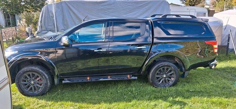 Schwarz Gebraucht 2016 Mitsubishi L200 Abholung | 21.750 € (Guter Preis) - Bild 1/4