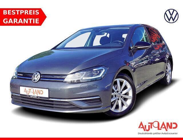 Grau Gebraucht 2019 VW Golf VII IQ Drive Limousine | 18.950 € (Fairer Preis) - Bild 1/4