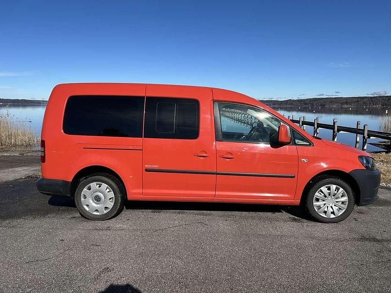 Gebraucht VW Caddy Maxi Trendline 102 PS (75 kW) 2014 Orange Van / Kleinbus