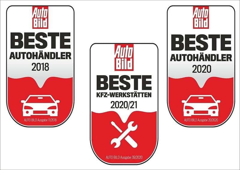Neu Toyota Yaris Cross 131 PS (96 kW) 2025 Black mica / ink SUV