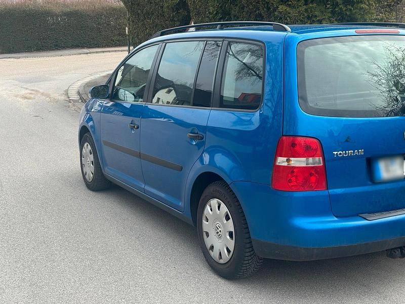 Gebraucht VW Touran 105 PS (77 kW) 2006 Blau Van / Kleinbus
