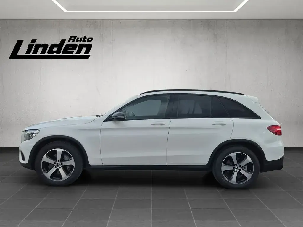 Gebraucht Mercedes GLC350 Night 258 PS (189 kW) 2017 Weiß SUV