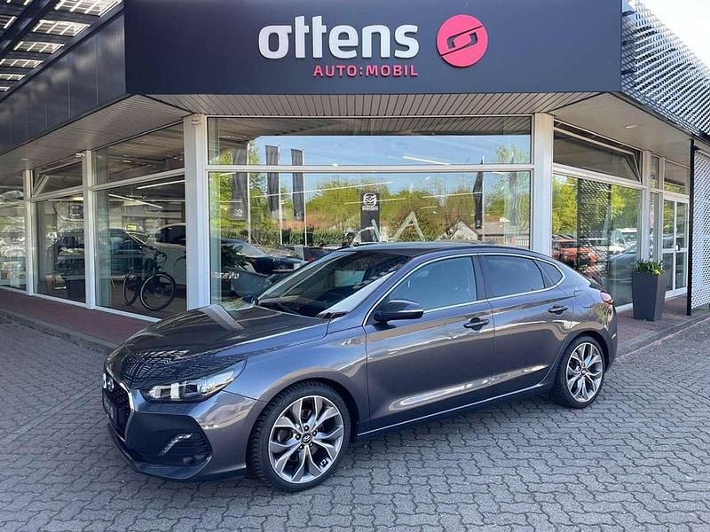 Micron gray Gebraucht 2018 Hyundai i30 Style Limousine | 14.990 € (Fairer Preis) - Bild 1/4