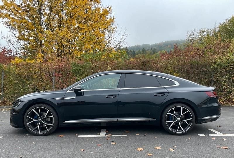 Schwarz Gebraucht 2019 VW Arteon R-line Limousine | 27.300 € (Etwas zu teuer) - Bild 1/4