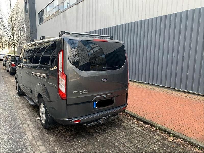 Gebraucht Ford Transit Custom 131 PS (96 kW) 2017 Braun Van / Kleinbus