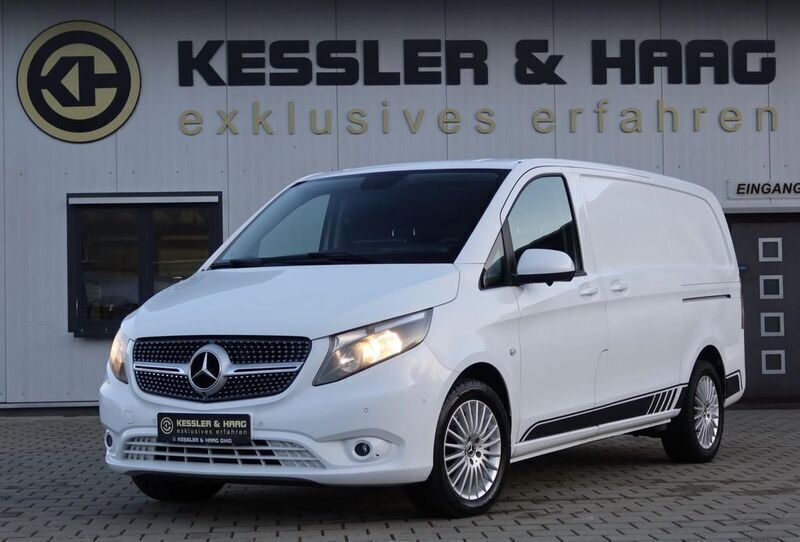 Arktikweiss Gebraucht 2018 Mercedes Vito Van / Kleinbus | 16.750 € (Superpreis) - Bild 1/4