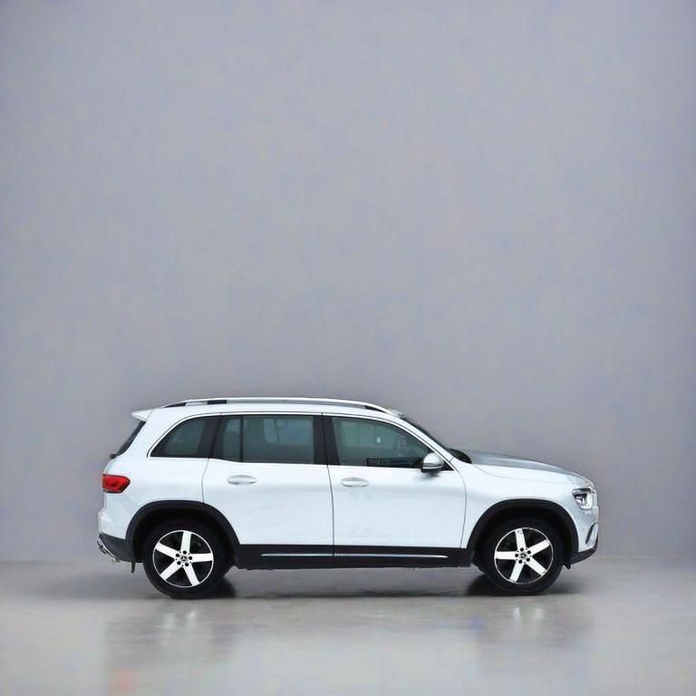 Gebraucht Mercedes GLB200 150 PS (110 kW) 2021 Silber SUV