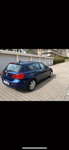 Blau Gebraucht 2016 BMW 118 Kleinwagen | 19.800 € (Teuer) - Bild 1/4